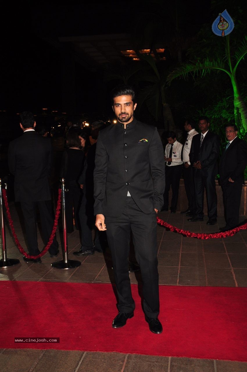 Top Celebs at Arpita Khan Wedding Reception 03 - 147 / 268 photos