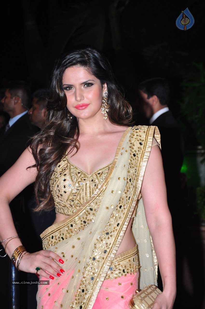 Top Celebs at Arpita Khan Wedding Reception 03 - 179 / 268 photos