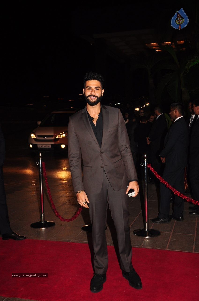 Top Celebs at Arpita Khan Wedding Reception 03 - 193 / 268 photos