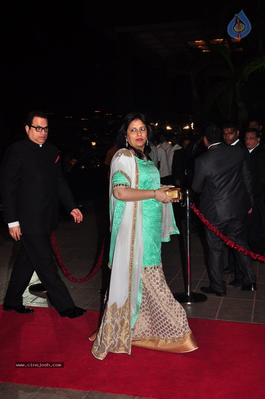 Top Celebs at Arpita Khan Wedding Reception 03 - 219 / 268 photos
