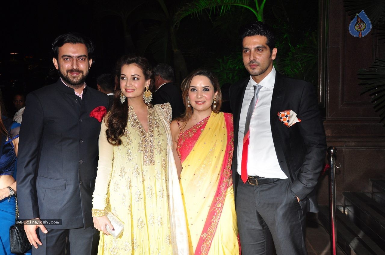 Top Celebs at Arpita Khan Wedding Reception 03 - 223 / 268 photos