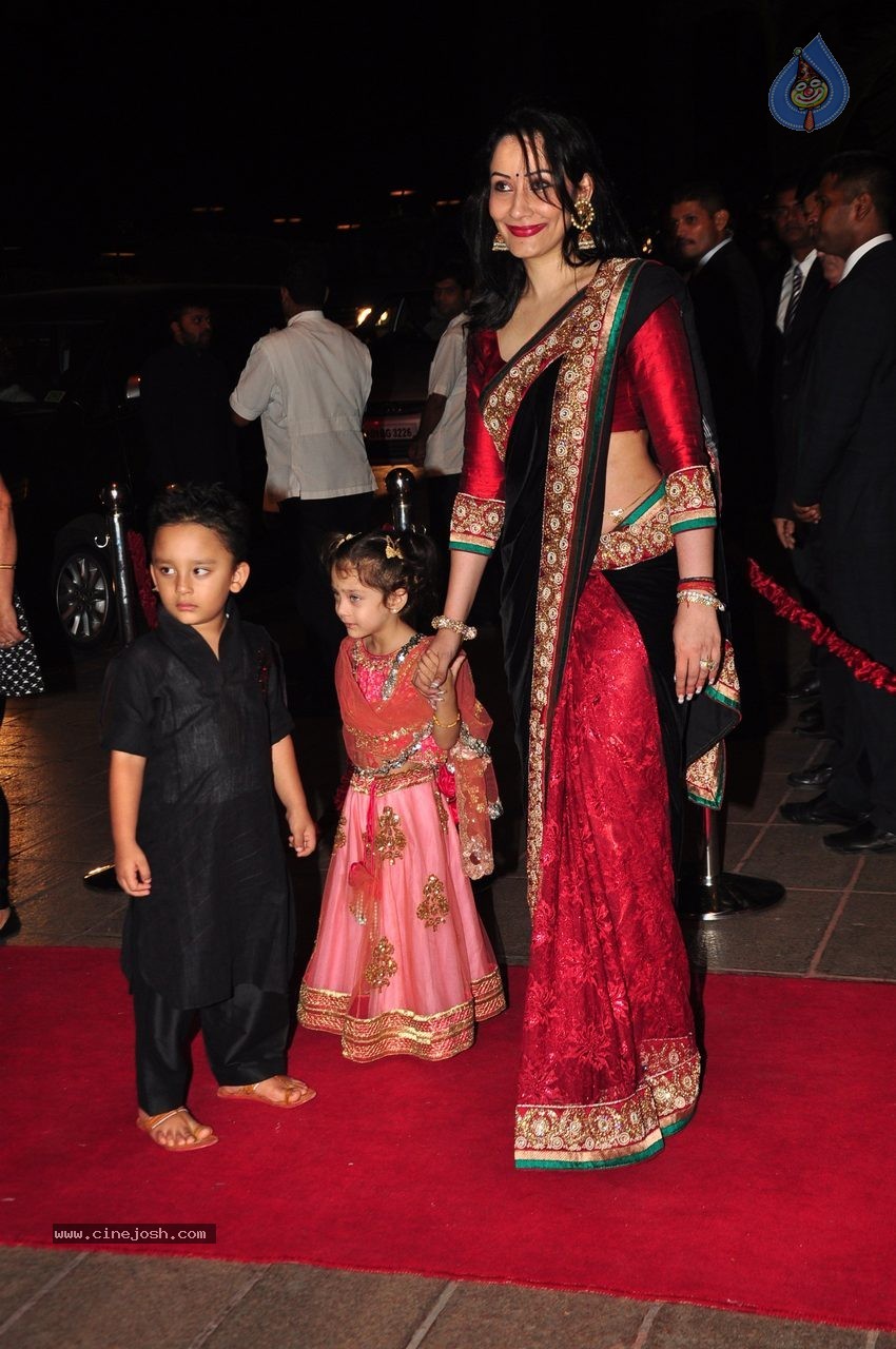 Top Celebs at Arpita Khan Wedding Reception 03 - 229 / 268 photos