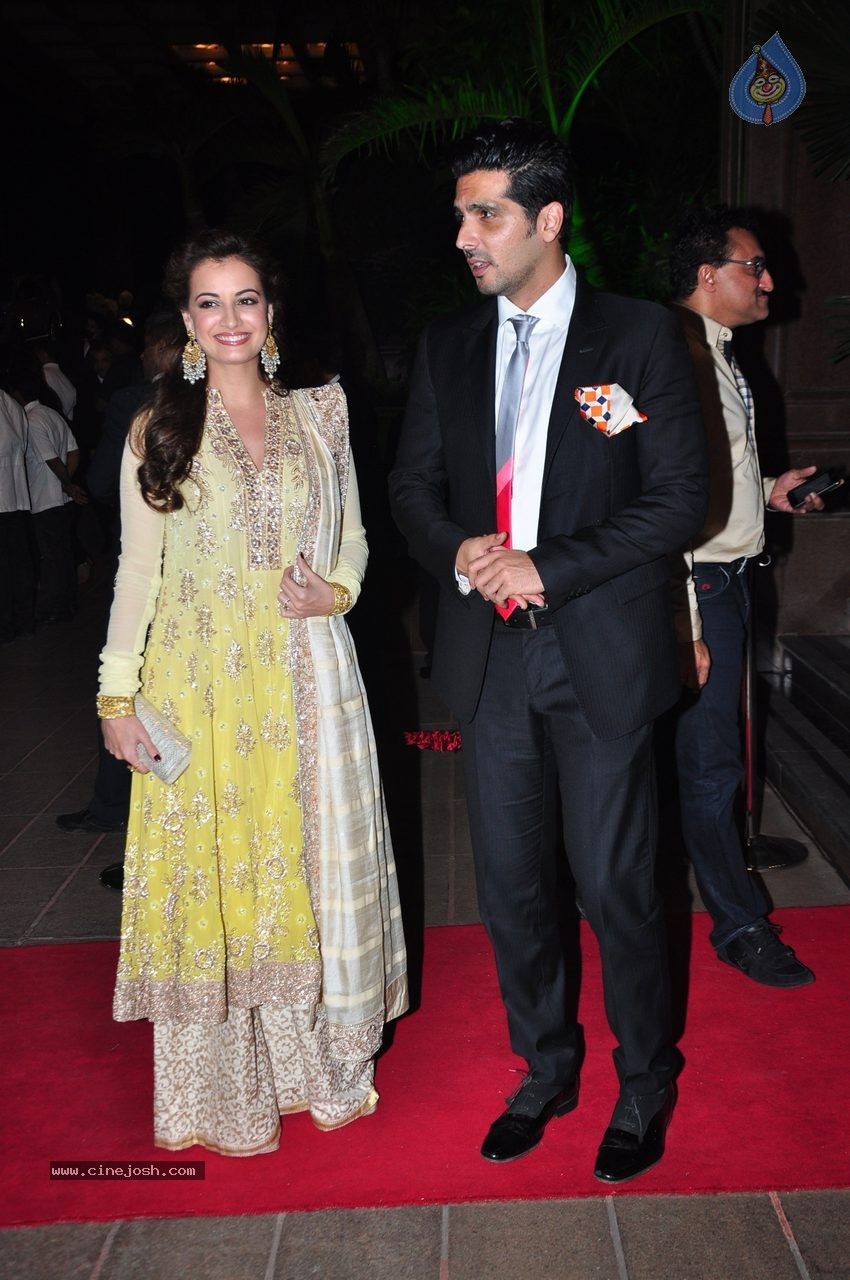 Top Celebs at Arpita Khan Wedding Reception 03 - 232 / 268 photos