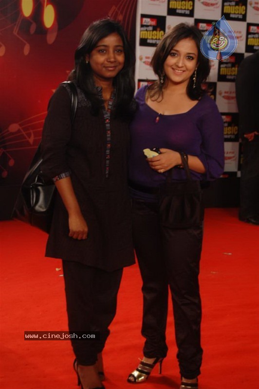 Top Celebs at Radio Mirchi Awards - 18 / 125 photos