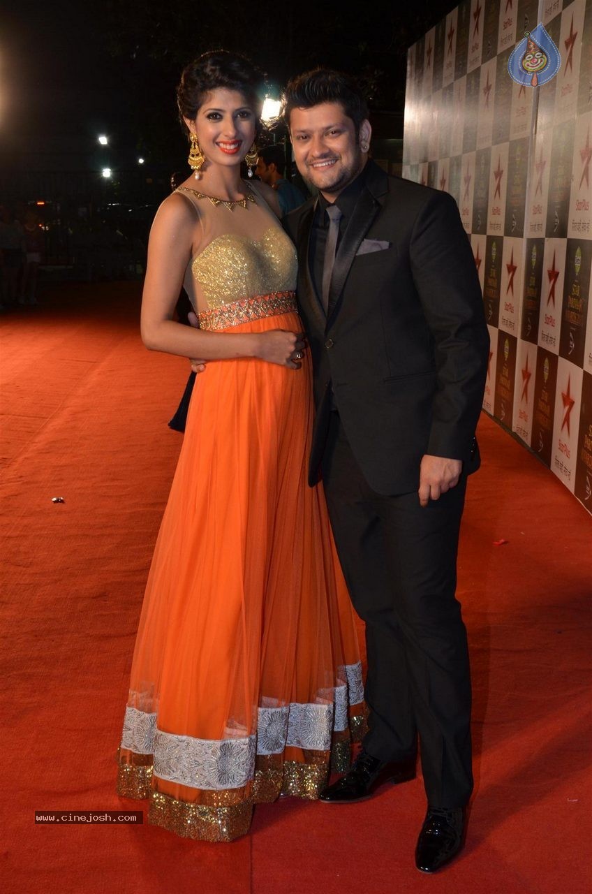 Top TV Celebs at the Star Parivaar Awards 2015 - 46 / 64 photos