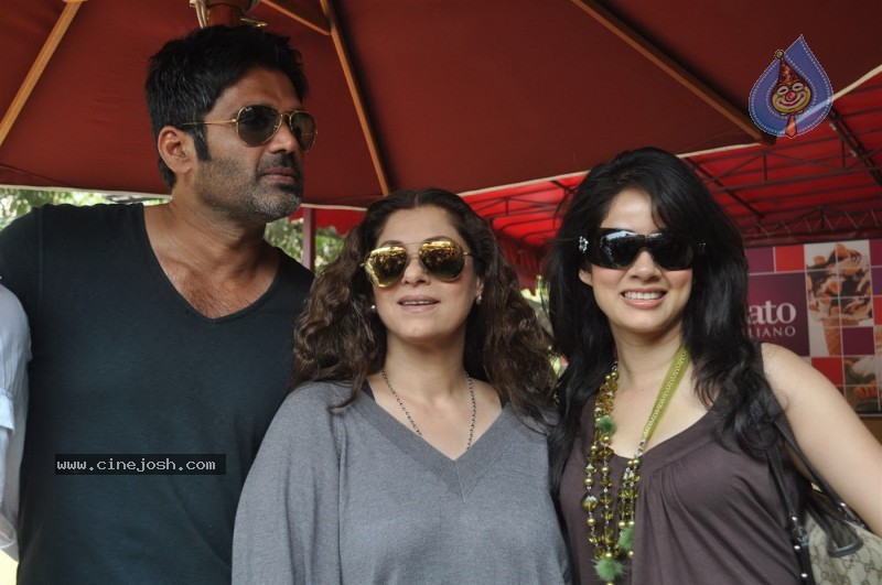 Tum Milo To Sahi Starcast at The Coffee Bean - 29 / 39 photos