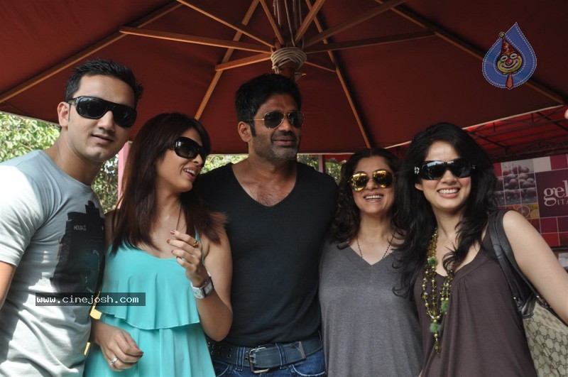 Tum Milo To Sahi Starcast at The Coffee Bean - 34 / 39 photos