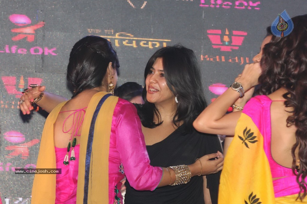 TV Celebs at Ek Thhi Naayka Launch - 39 / 67 photos
