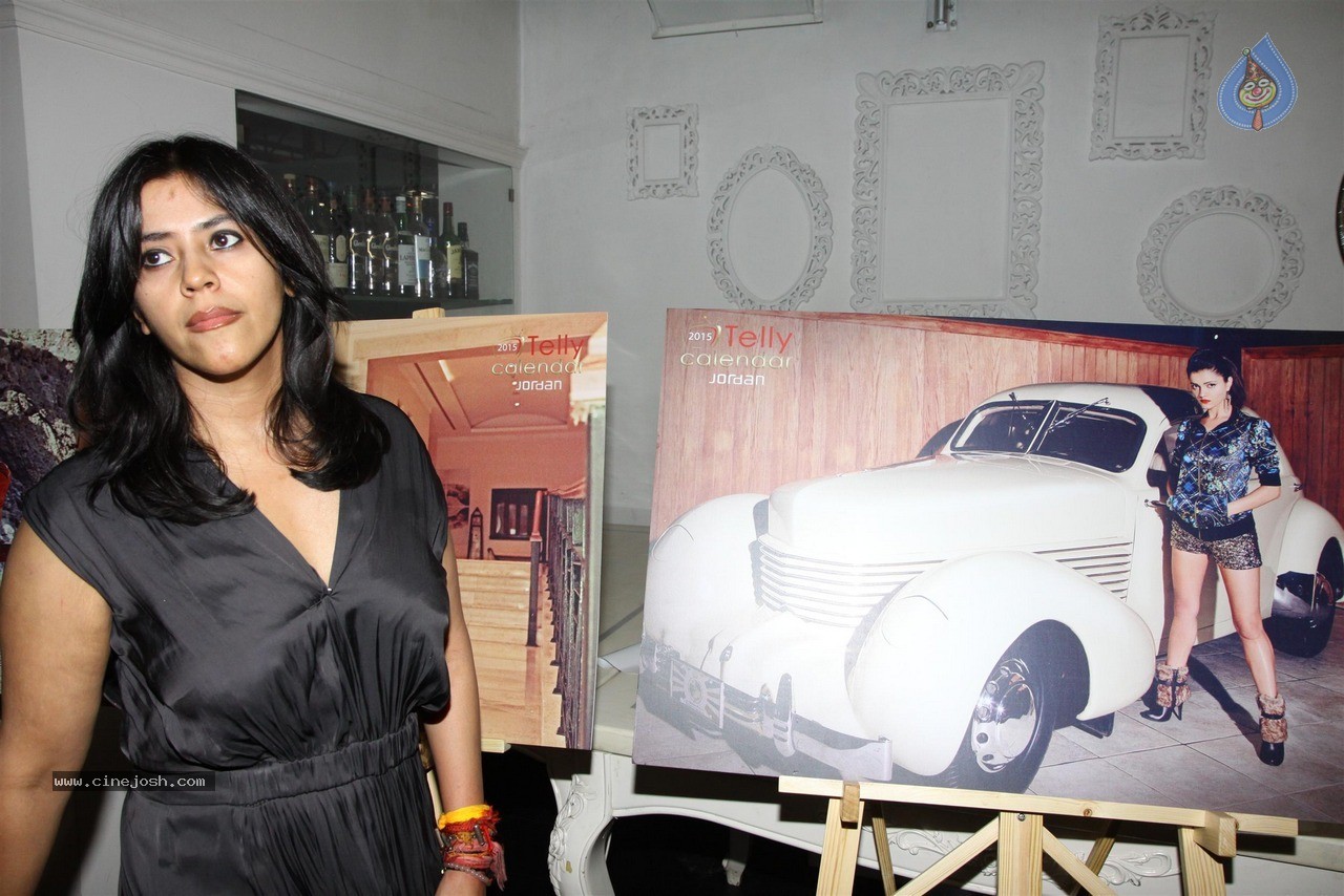 TV Celebs Walk The Ramp at Telly Calendar 2015 Launch - 59 / 98 photos