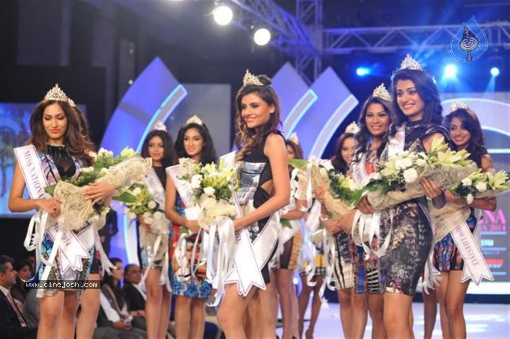 Unveiling of Miss India 2014 Crown - 20 / 65 photos