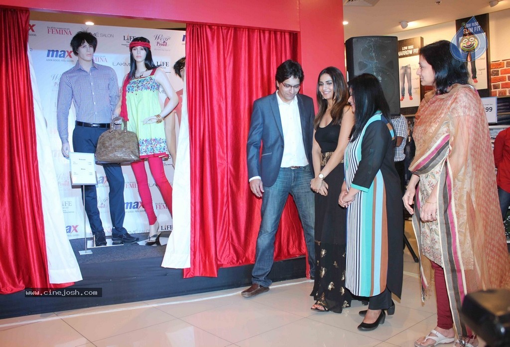 Vaani Kapoor at Max Fashion Collection Launch - 28 / 35 photos