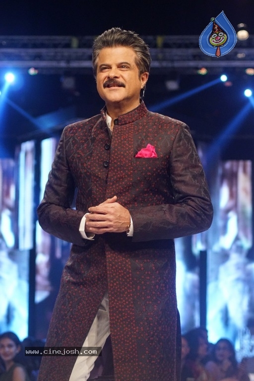Van Heusen GQ Fashion Nights 2017 - 28 / 52 photos