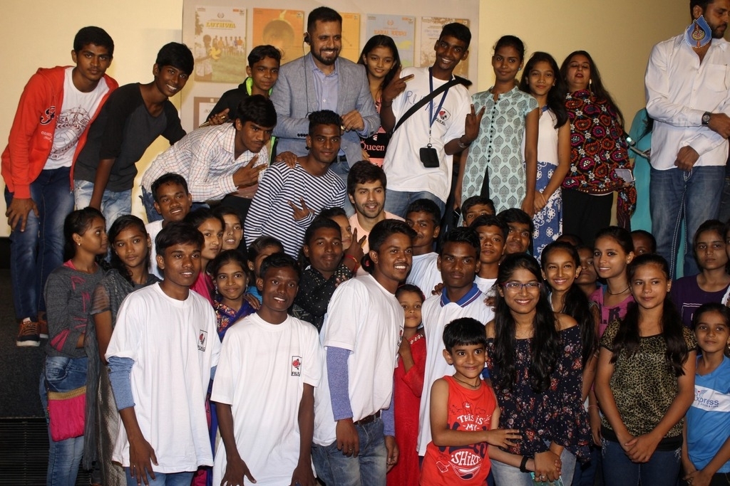 Varun Dhawan Encourage Young Film Makers at Film Festival - 19 / 21 photos