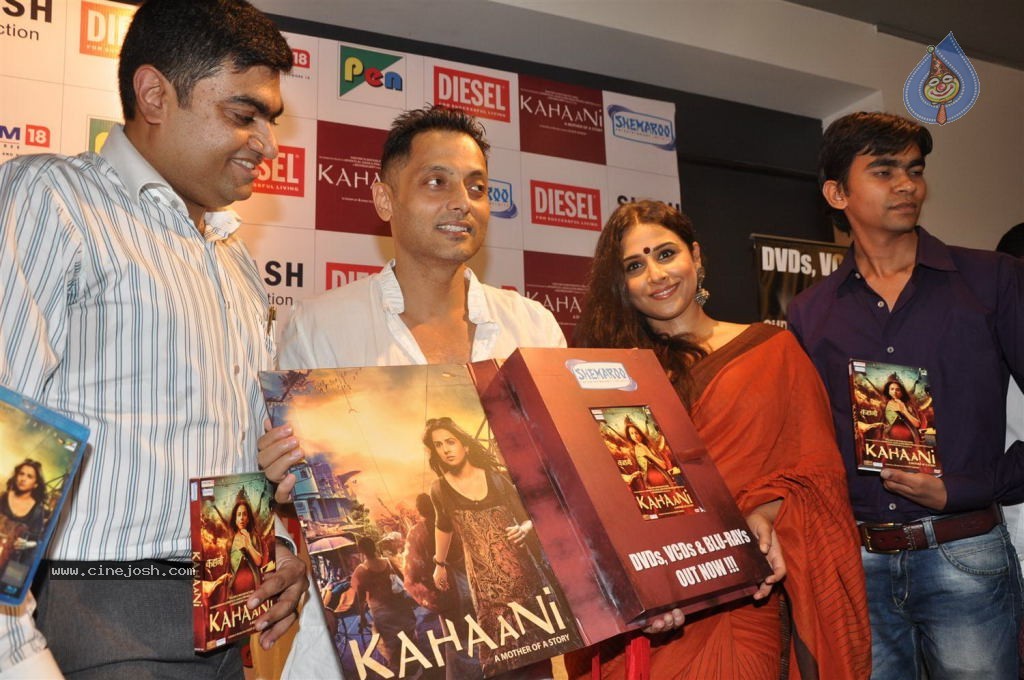 Vidya Balan at Kahaani DVD Launch - 70 / 71 photos