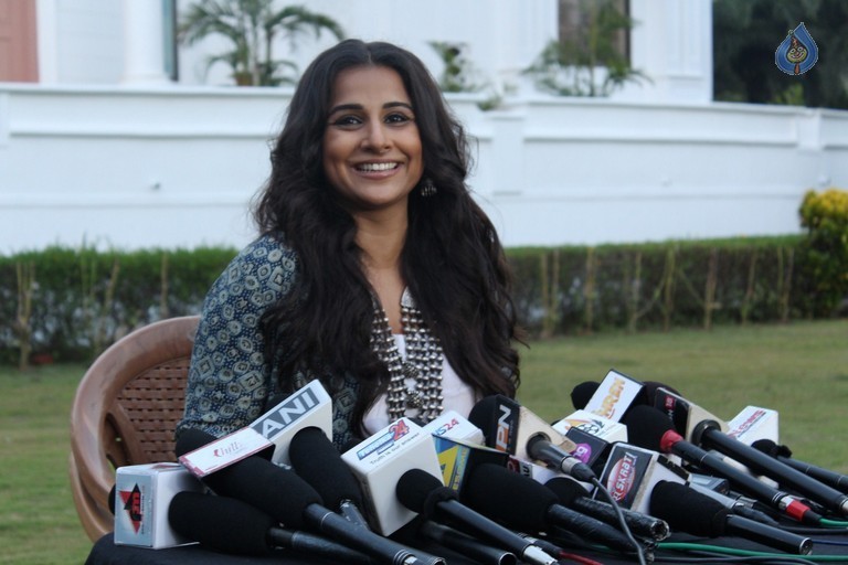 Vidya Balan at Kahani 2 Promo Shoot - 1 / 25 photos