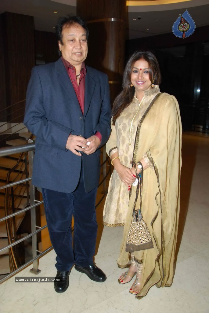 Vidya Balan at Tera Bayaan Ghalib Album Launch - 22 / 48 photos