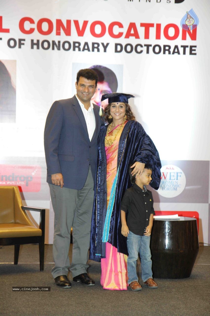 Vidya Balan Honoured With Doctor of Arts Honoris Causa Degree - 15 / 54 photos