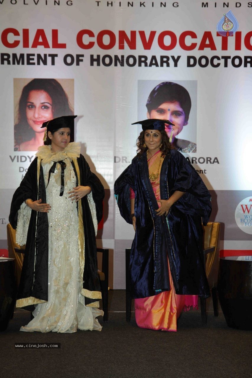 Vidya Balan Honoured With Doctor of Arts Honoris Causa Degree - 18 / 54 photos