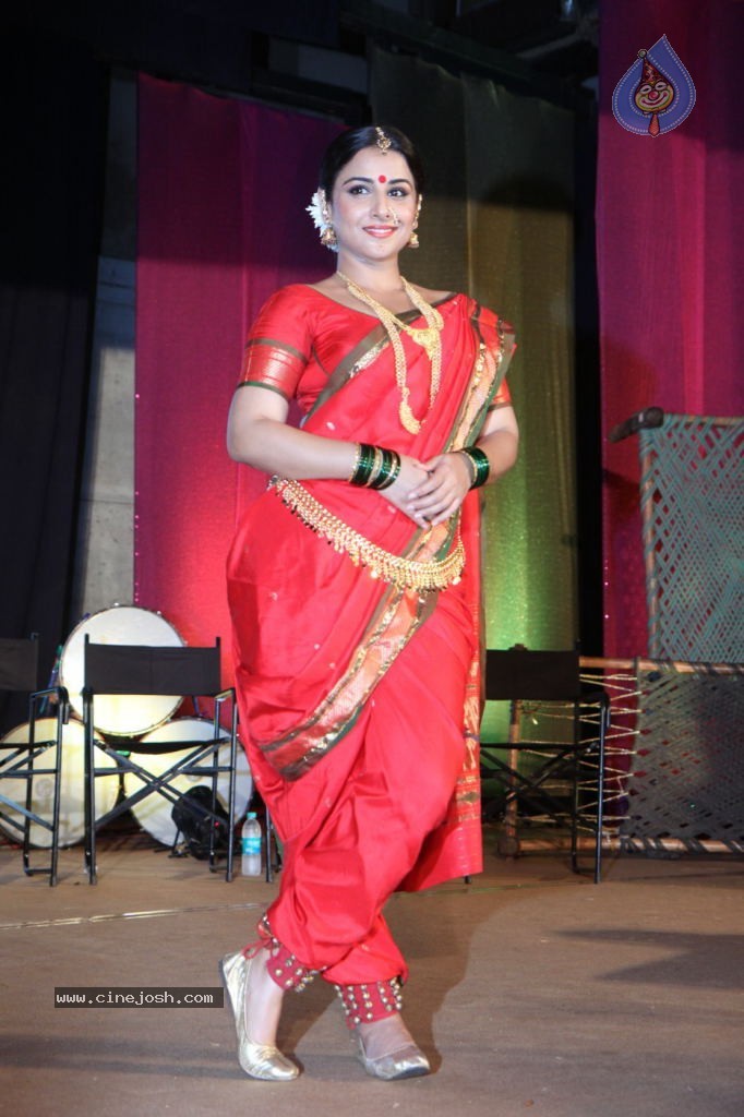 Vidya Balan Launches Ferrari Ki Sawaari Movie Song - 36 / 44 photos