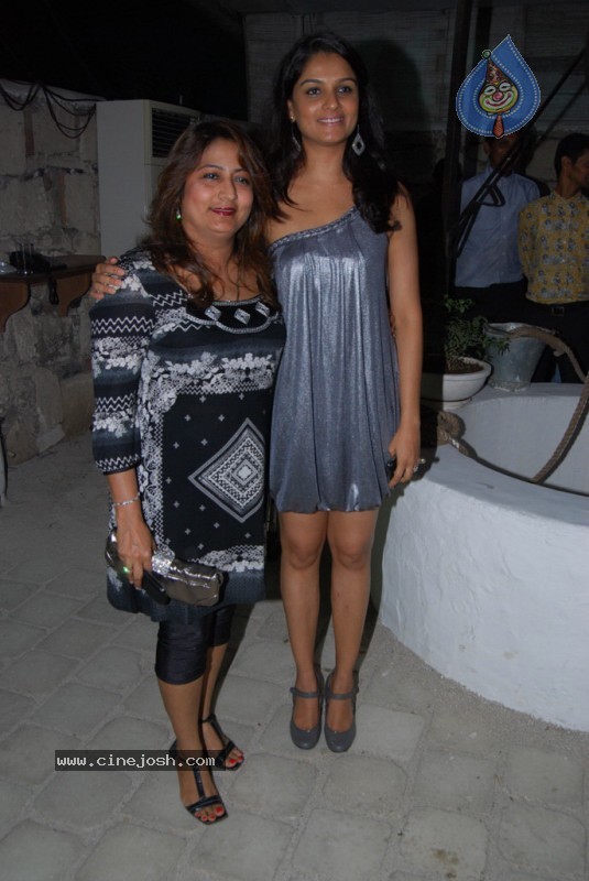 Vidya Balan Launches Mercedes Magazine - 55 / 65 photos