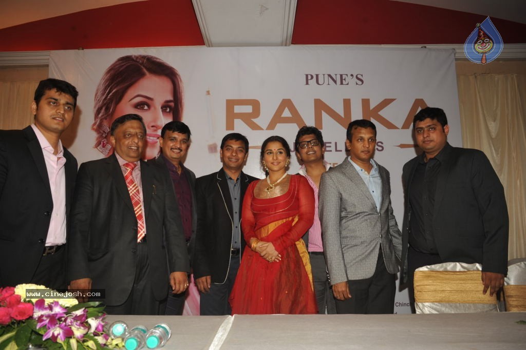 Vidya Balan Launches Ranka Jewellers Showroom - 19 / 29 photos