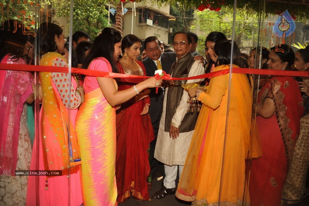 Vidya Balan Launches Ranka Jewellers Showroom - 29 / 29 photos