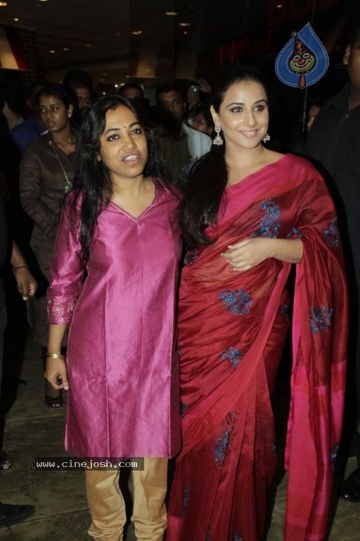 Vidya Balan Launches Unhooked Novel - 50 / 55 photos