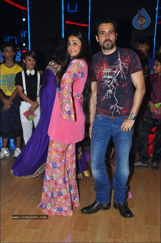 Vidya Balan n Emraan Hashmi Promotes Ghanchakkar - 6 / 48 photos