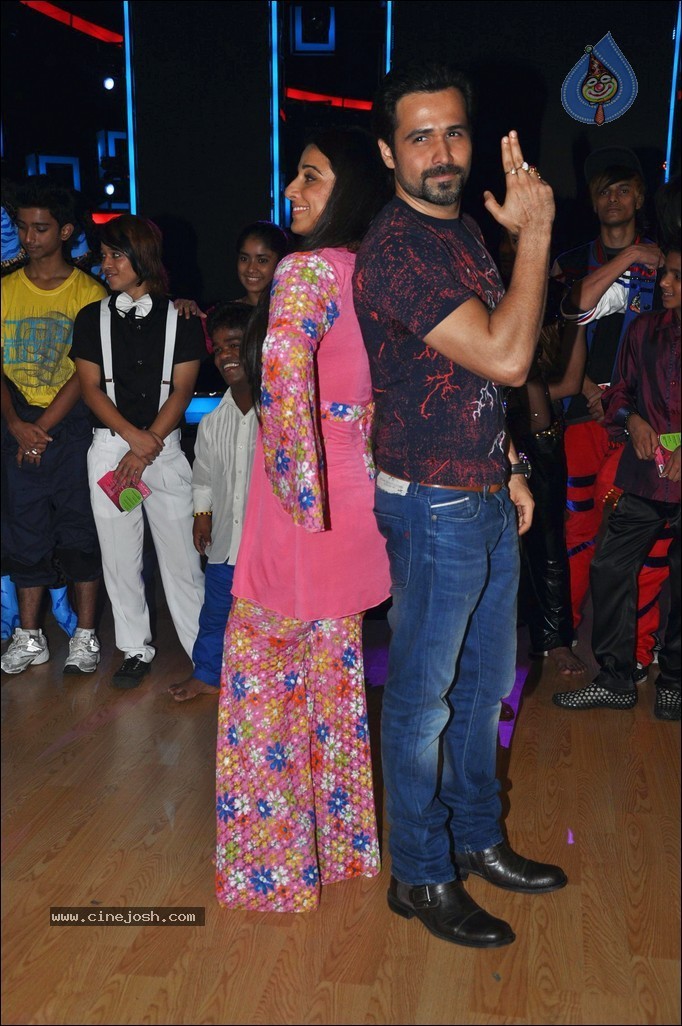 Vidya Balan n Emraan Hashmi Promotes Ghanchakkar - 12 / 48 photos