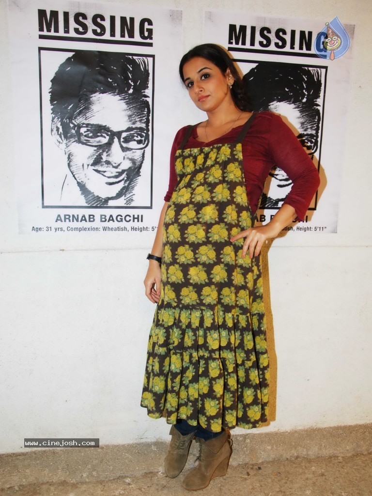 Vidya Balan Promotes Film Kahaani - 19 / 25 photos