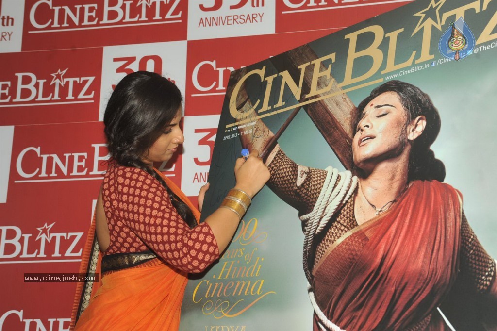 Vidya Balan Unveils Cine Blitz 39th Anniversary Issue - 38 / 57 photos
