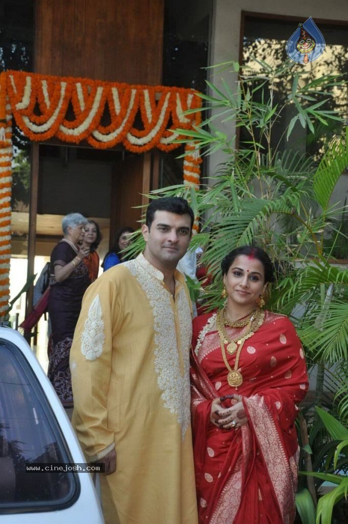 Vidya Balan Wedding Ceremony - 24 / 83 photos