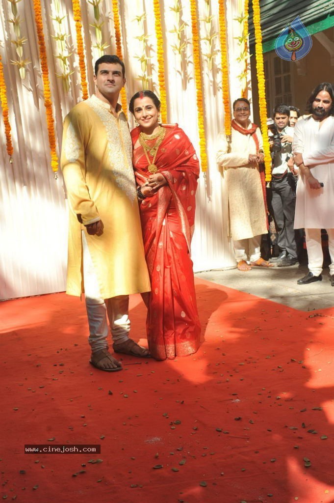 Vidya Balan Wedding Ceremony - 33 / 83 photos
