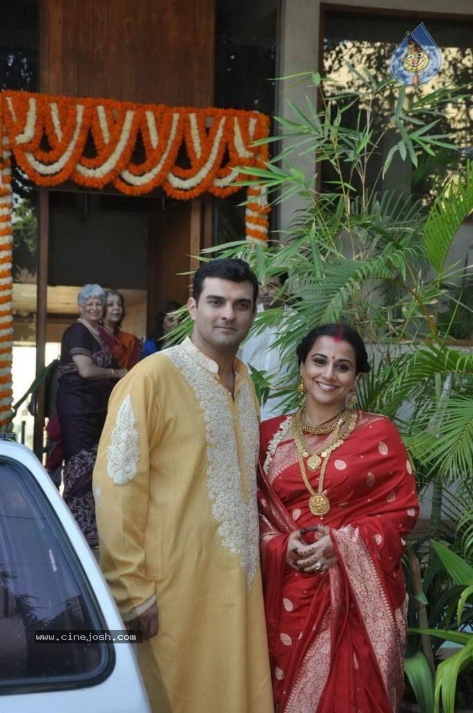 Vidya Balan Wedding Ceremony - 38 / 83 photos