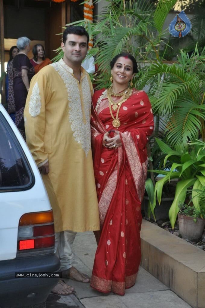 Vidya Balan Wedding Ceremony - 39 / 83 photos