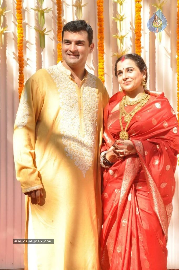 Vidya Balan Wedding Ceremony - 47 / 83 photos