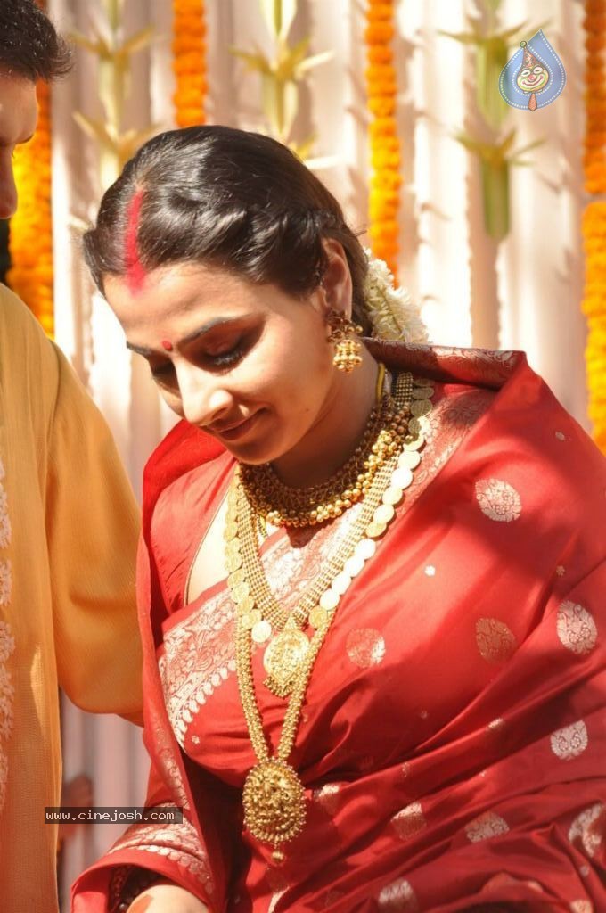 Vidya Balan Wedding Ceremony - 52 / 83 photos