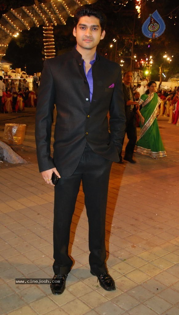 Vikaas Kalantri and Priyanka Chibber Wedding Reception - 6 / 148 photos