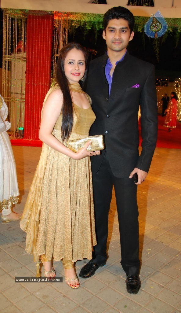 Vikaas Kalantri and Priyanka Chibber Wedding Reception - 65 / 148 photos