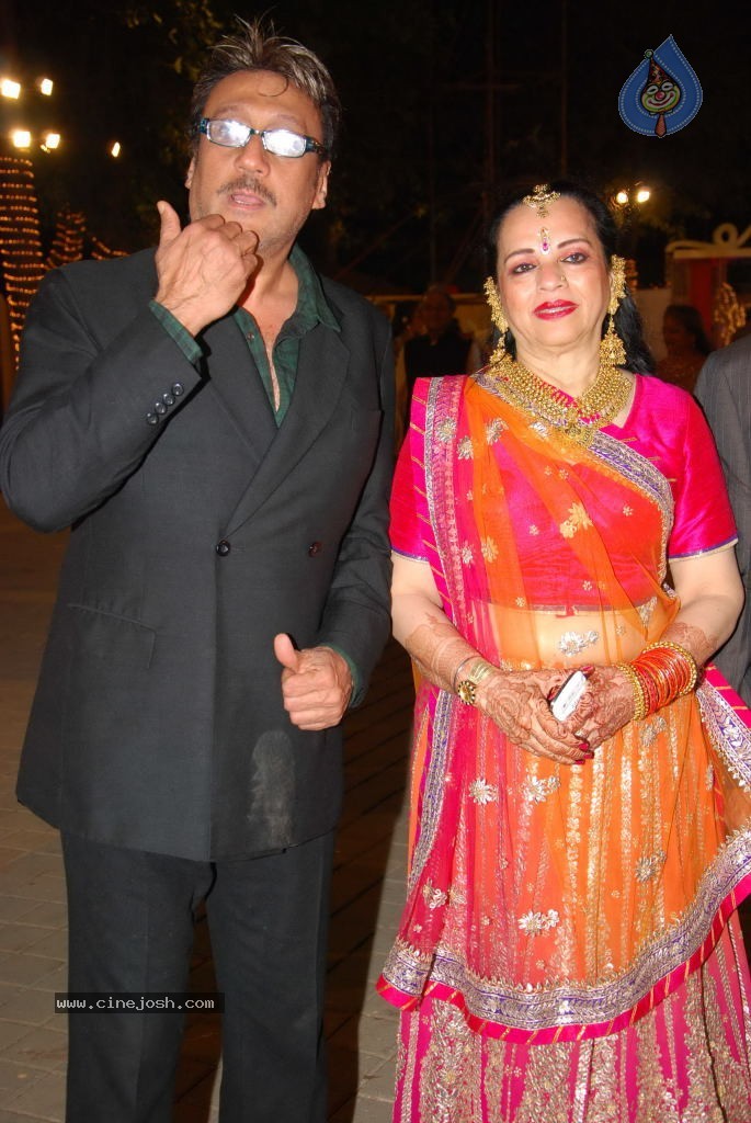 Vikaas Kalantri and Priyanka Chibber Wedding Reception - 102 / 148 photos