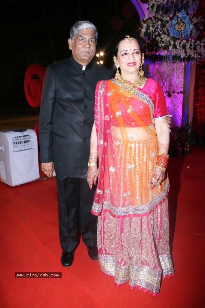 Vikaas Kalantri and Priyanka Chibber Wedding Reception - 134 / 148 photos