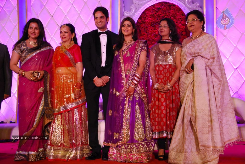 Vikaas Kalantri and Priyanka Chibber Wedding Reception - 146 / 148 photos