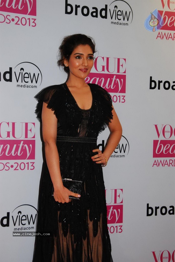 Vogue Beauty Awards 2013 - 233 / 258 photos