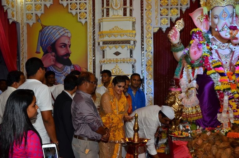 World Biggest Besan Ladoo Unveiling - 17 / 21 photos