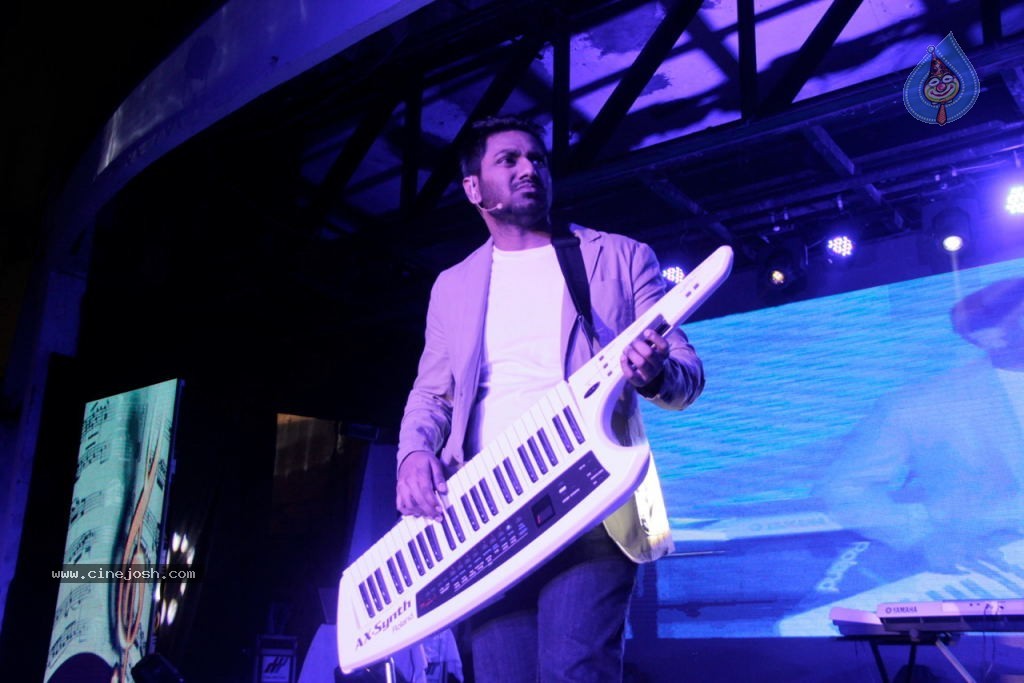 Yaariyan Concert n Music Launch - 7 / 67 photos