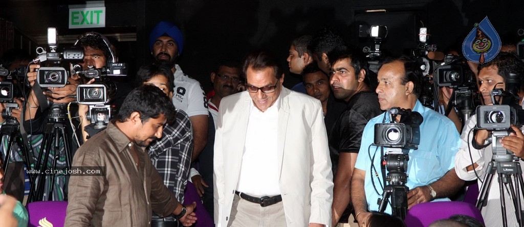 Yamla Pagla Deewana 2 Film 1st Look Launch - 16 / 43 photos