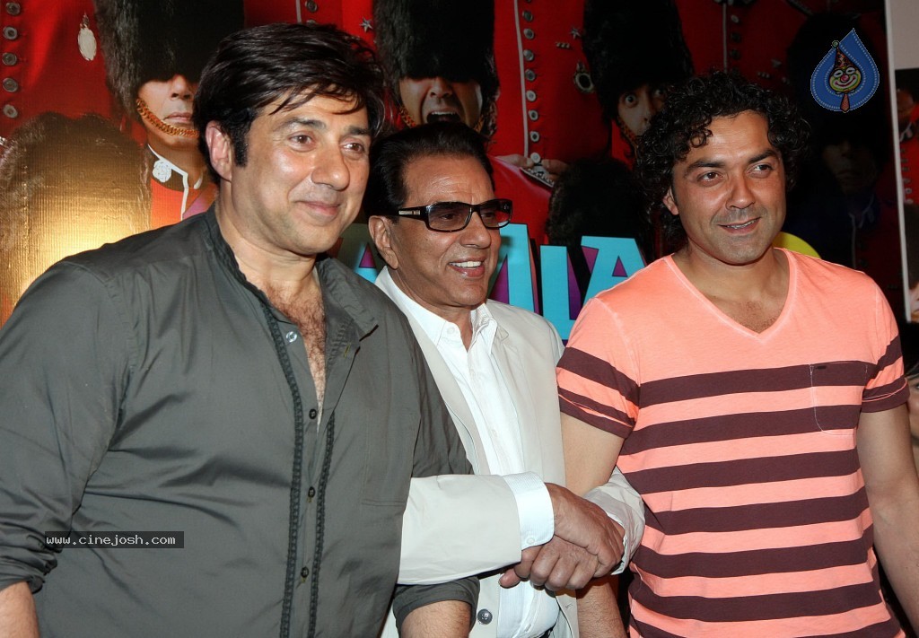 Yamla Pagla Deewana 2 Film 1st Look Launch - 26 / 43 photos