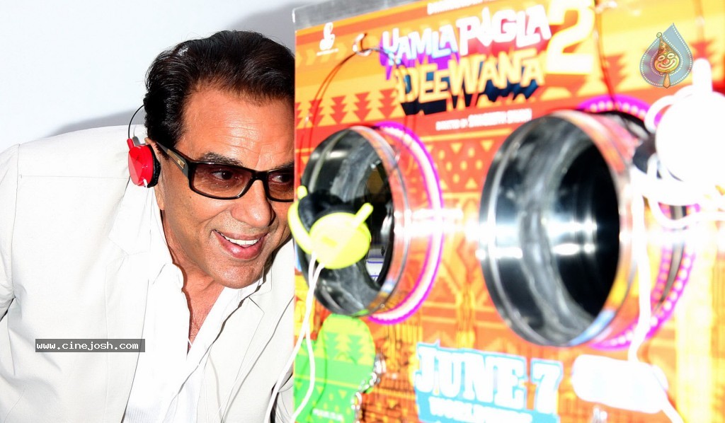 Yamla Pagla Deewana 2 Film 1st Look Launch - 28 / 43 photos