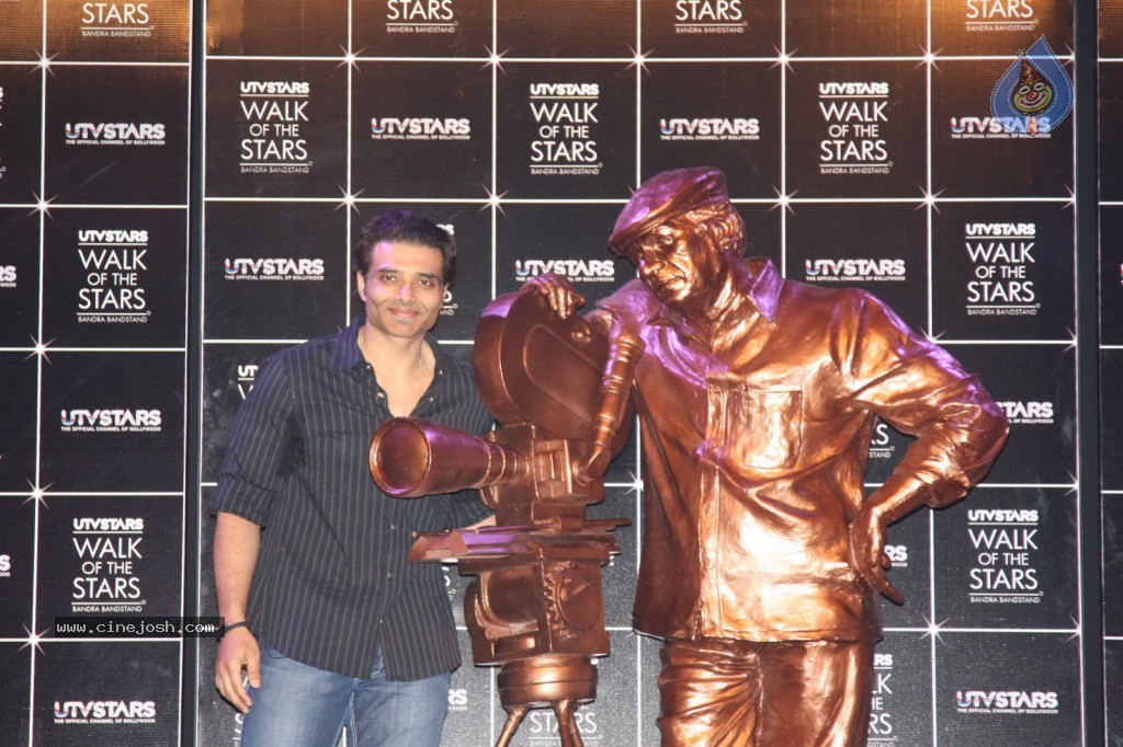 Yash Chopra Statue Launch Event - 15 / 45 photos