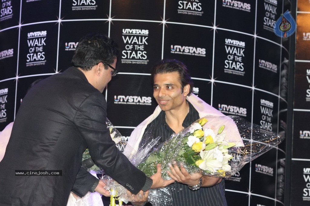 Yash Chopra Statue Launch Event - 21 / 45 photos